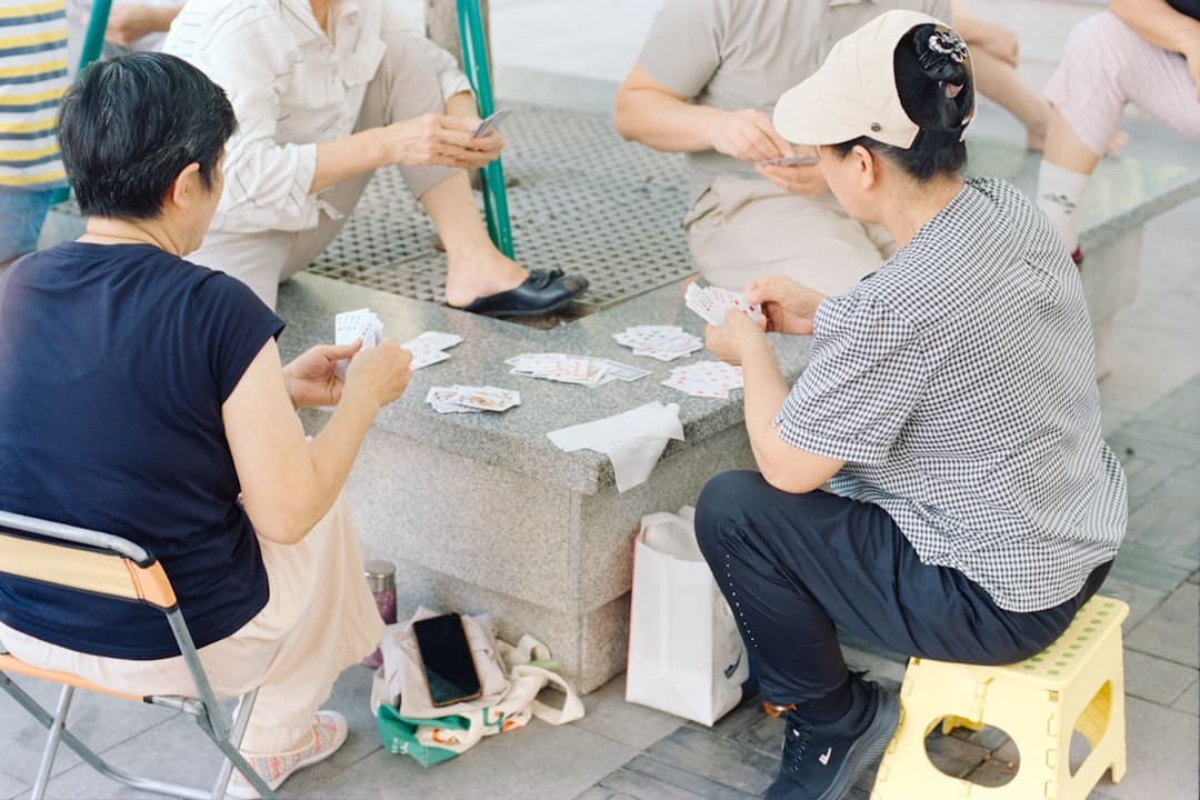 陈奕迅方就近期争议抱歉 下架朱祖儿相关影片